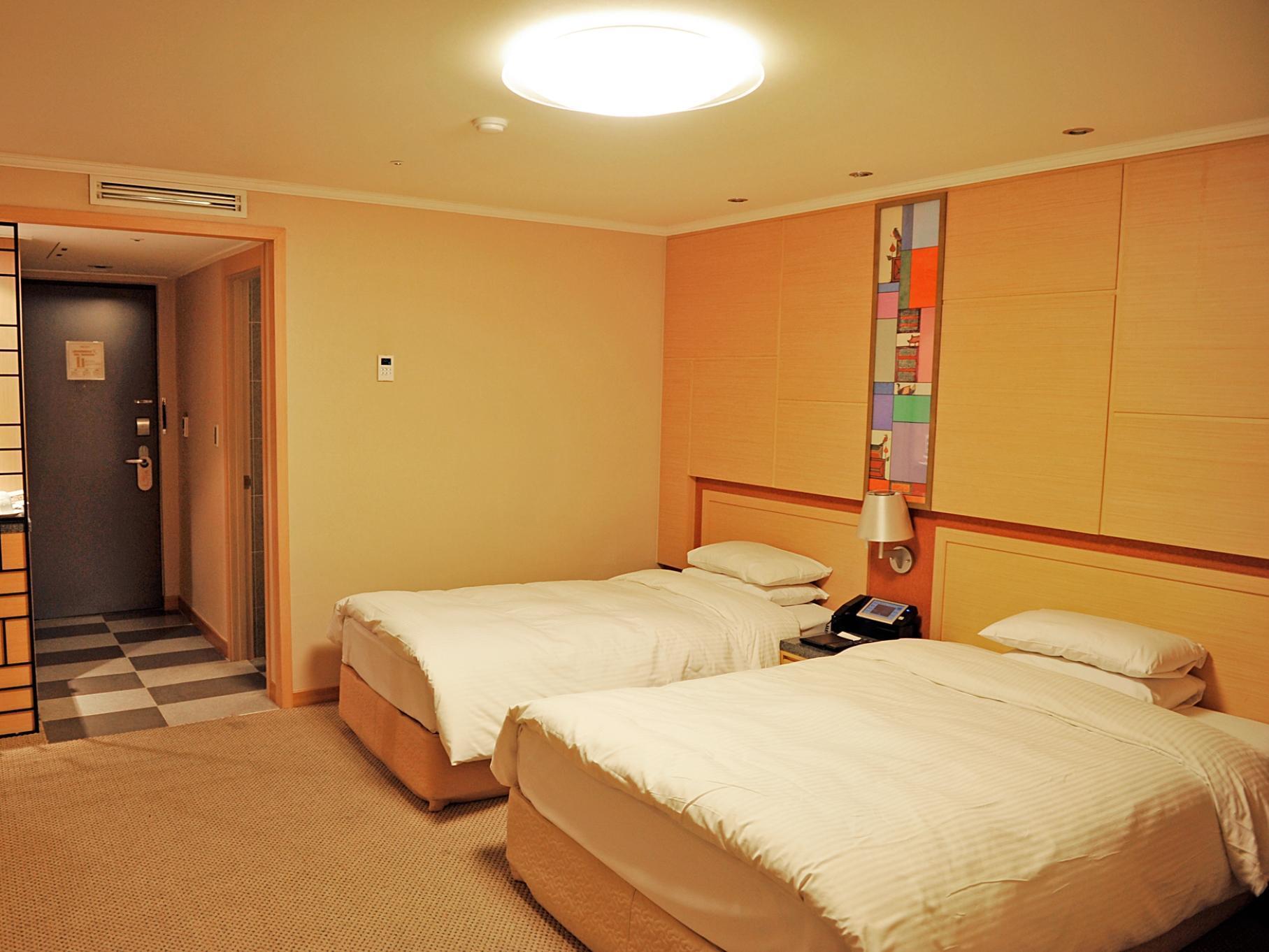 Sunshine Hotel